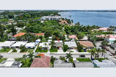 70 18th Avenue S, Lake Worth Beach, FL 33460 - Photo 1
