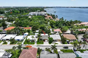 70 18th Ave S, Lake Worth Beach, FL 33460 - Photo 1