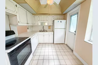 604 NE 2nd Street #122, Dania Beach, FL 33004 - Photo 3