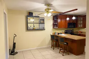 1670 Forest Lakes Cir, West Palm Beach, FL 33406 - Photo 11
