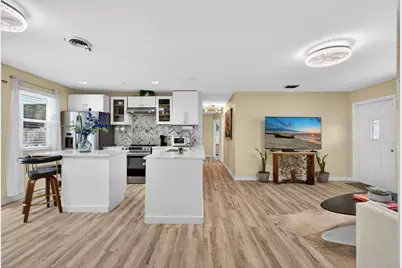 140 W 31st Court, Riviera Beach, FL 33404 - Photo 19