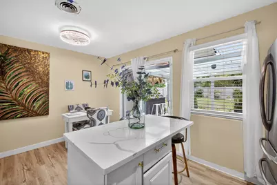 140 W 31st Court, Riviera Beach, FL 33404 - Photo 17