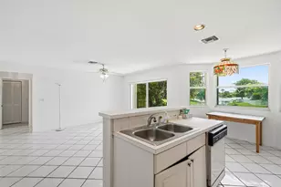 6851 NW 27th St, Margate, FL 33063 - Photo 15