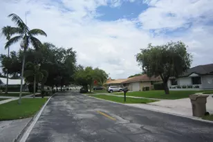 5531 Hawkes Bluff Ave, Davie, FL 33331 - Photo 5