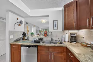 10173 Mangrove Dr, Boynton Beach, FL 33437 - Photo 13