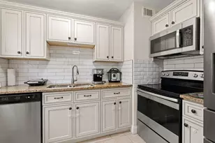 2804 Ave J, Fort Pierce, FL 34947 - Photo 5