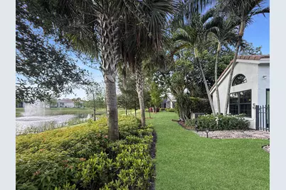 240 Sherwood Forest Drive, Delray Beach, FL 33445 - Photo 23