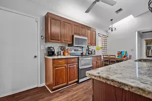 11909 Donlin Dr, Wellington, FL 33414 - Photo 7