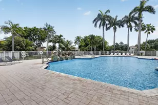 327 SW 191st Terrace, Pembroke Pines, FL 33029 - Photo 45