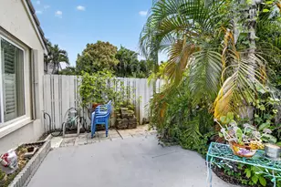 327 SW 191st Terrace, Pembroke Pines, FL 33029 - Photo 35