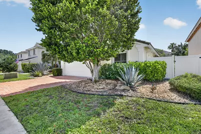 [Address not provided], Pembroke Pines, FL 33029 - Photo 1