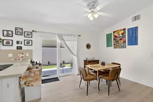 327 SW 191st Terrace, Pembroke Pines, FL 33029 - Photo 17