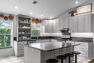 182 Saratoga Blvd E, Royal Palm Beach, FL 33411 - Photo 3