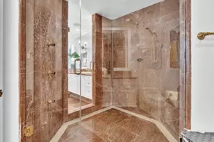 7000 Island Blvd, Aventura, FL 33160 - Photo 39