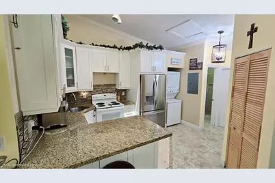616 NW 47th Street, Deerfield Beach, FL 33064 - Photo 9
