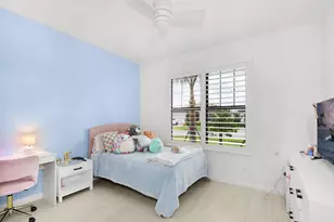 801 SE Courances Dr, Port Saint Lucie, FL 34984 - Photo 11