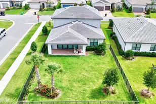 801 SE Courances Dr, Port Saint Lucie, FL 34984 - Photo 37