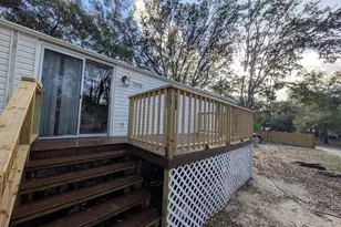 134 John St, Hawthorne, FL 32640 - Photo 5