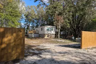 134 John St, Hawthorne, FL 32640 - Photo 3