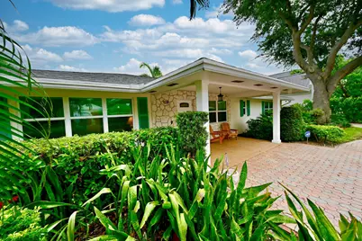 129 Alhambra Place, West Palm Beach, FL 33405 - Photo 3