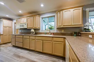 801 SE 5th Terrace, Pompano Beach, FL 33060 - Photo 13