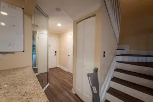 2011 E Discovery Cir Circle E, Deerfield Beach, FL 33442 - Photo 7