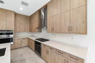 9241 Sunflower Mdw Road, Boca Raton, FL 33434 - Photo 13