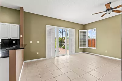 376 E Royal Cove Circle, Davie, FL 33325 - Photo 17