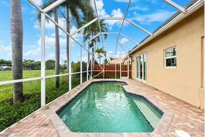 376 E Royal Cove Circle, Davie, FL 33325 - Photo 45