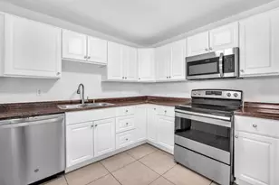 8900 W Sample Rd, Coral Springs, FL 33065 - Photo 5