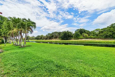 120 Mayfair Lane, Boynton Beach, FL 33426 - Photo 37