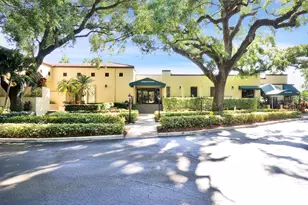 9460 Poinciana Pl, Davie, FL 33324 - Photo 25