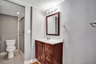 9460 Poinciana Pl, Davie, FL 33324 - Photo 15