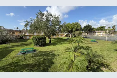 5186 NE 6th Avenue #721, Oakland Park, FL 33334 - Photo 13