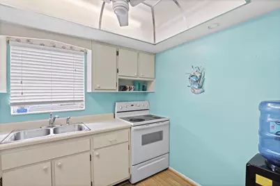 2885 W Ashley Dr Drive W #B, West Palm Beach, FL 33415 - Photo 7