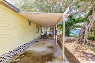 5009 Deanna Ln, Fort Pierce, FL 34946 - Photo 5