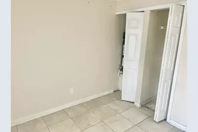 1870 NW 33rd Avenue, Lauderhill, FL 33311 - Photo 17