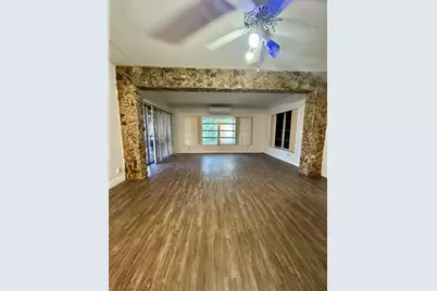 7000 SW 11th Street, Pembroke Pines, FL 33023 - Photo 13