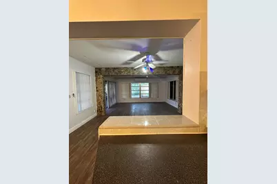 7000 SW 11th Street, Pembroke Pines, FL 33023 - Photo 13