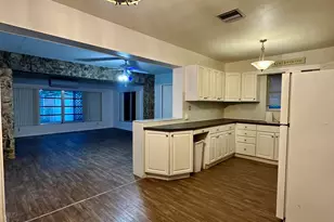 7000 SW 11th St, Pembroke Pines, FL 33023 - Photo 11