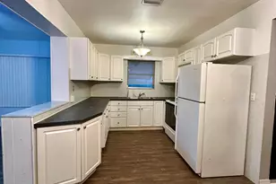 7000 SW 11th St, Pembroke Pines, FL 33023 - Photo 9