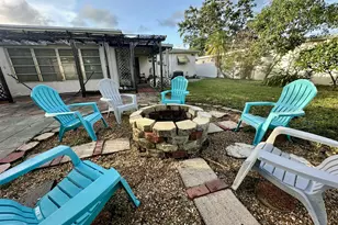 7000 SW 11th St, Pembroke Pines, FL 33023 - Photo 1