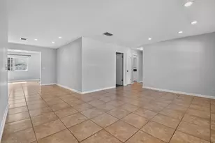 1317 Willow Rd, West Palm Beach, FL 33406 - Photo 5