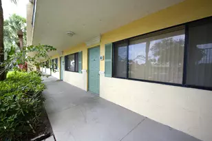 1617 Meadows Cir W, Boynton Beach, FL 33436 - Photo 3