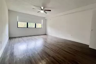 19455 NE 10th Ave, North Miami Beach, FL 33179 - Photo 3