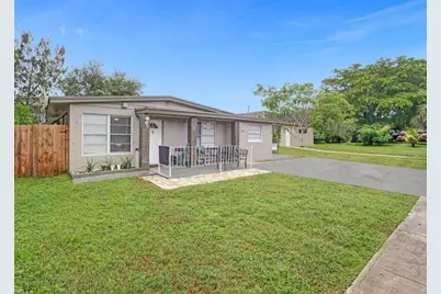740 SW 10th Street, Pompano Beach, FL 33060 - Photo 1