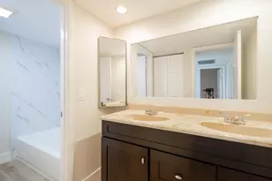 317 Woodland Rd, Palm Springs, FL 33461 - Photo 13
