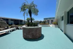 800 W Horizons W, Boynton Beach, FL 33435 - Photo 21