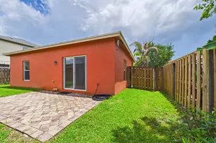 157 Blue Grotto Dr, Fort Pierce, FL 34945 - Photo 23