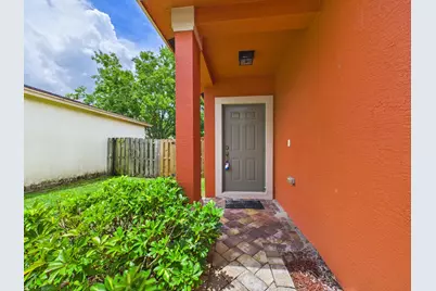 157 Blue Grotto Drive, Fort Pierce, FL 34945 - Photo 3